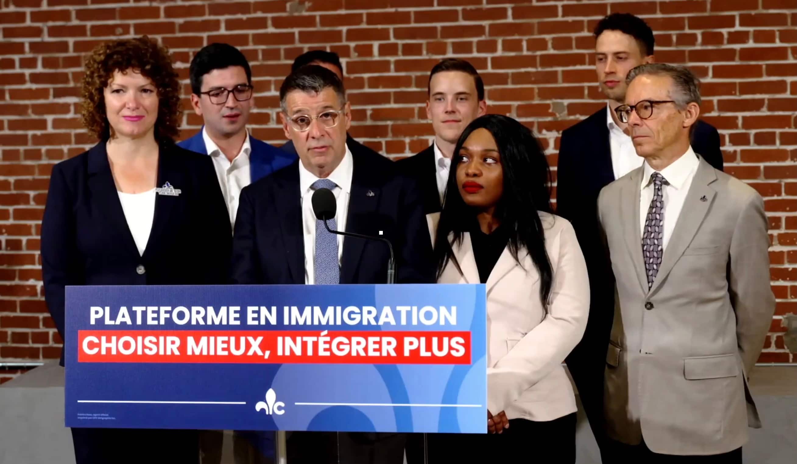 Duhaime veut s’attaquer aux demandeurs d’asile «qui viennent ici pour profiter» de nos programmes sociaux