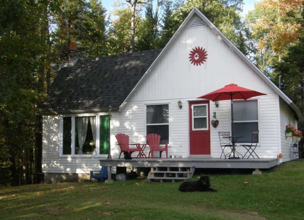 7 chalets sur le bord de l'eau à vendre à moins de 101 000 partout au Québec JDQ 7 chalets sur le bord de l'eau à vendre à moins de 101 000 partout au Québec JDQ