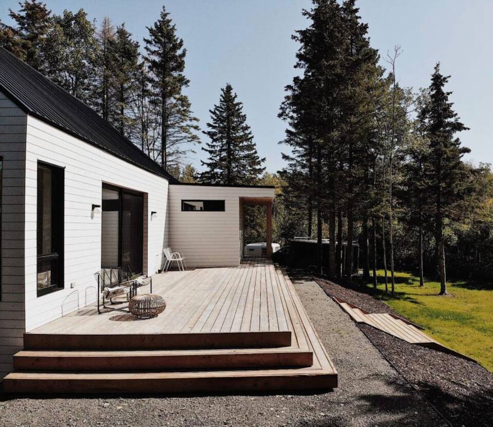 Une magnifique maison à NotreDameduPortage à vendre pour 408 000 JDQ Une magnifique maison à NotreDameduPortage à vendre pour 408 000 JDQ