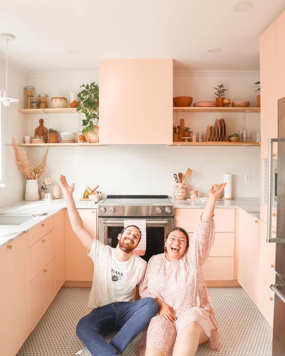La cuisine complètement rose de Fleur Maison