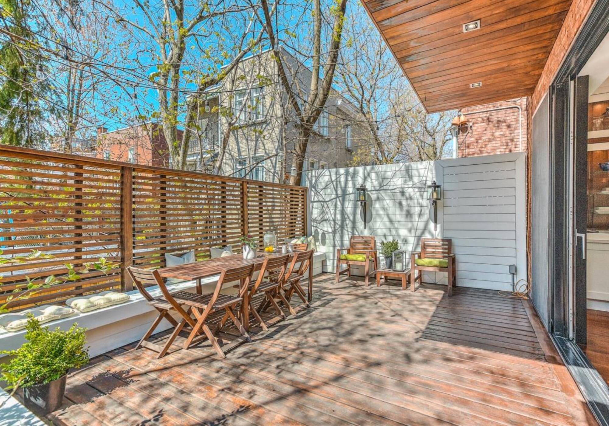 Une maison centenaire avec spa à vendre dans NDG