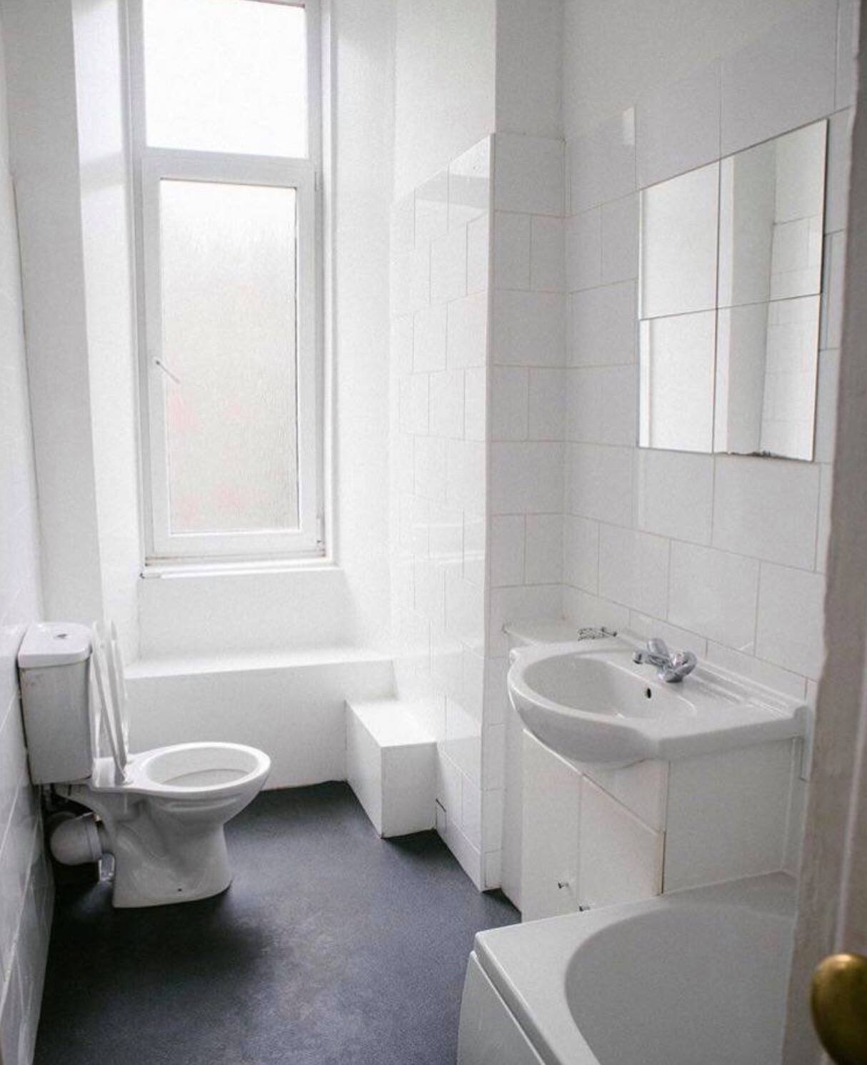 Avant Apres Une Petite Salle De Bain Rose Et Or Qui Fait Rever