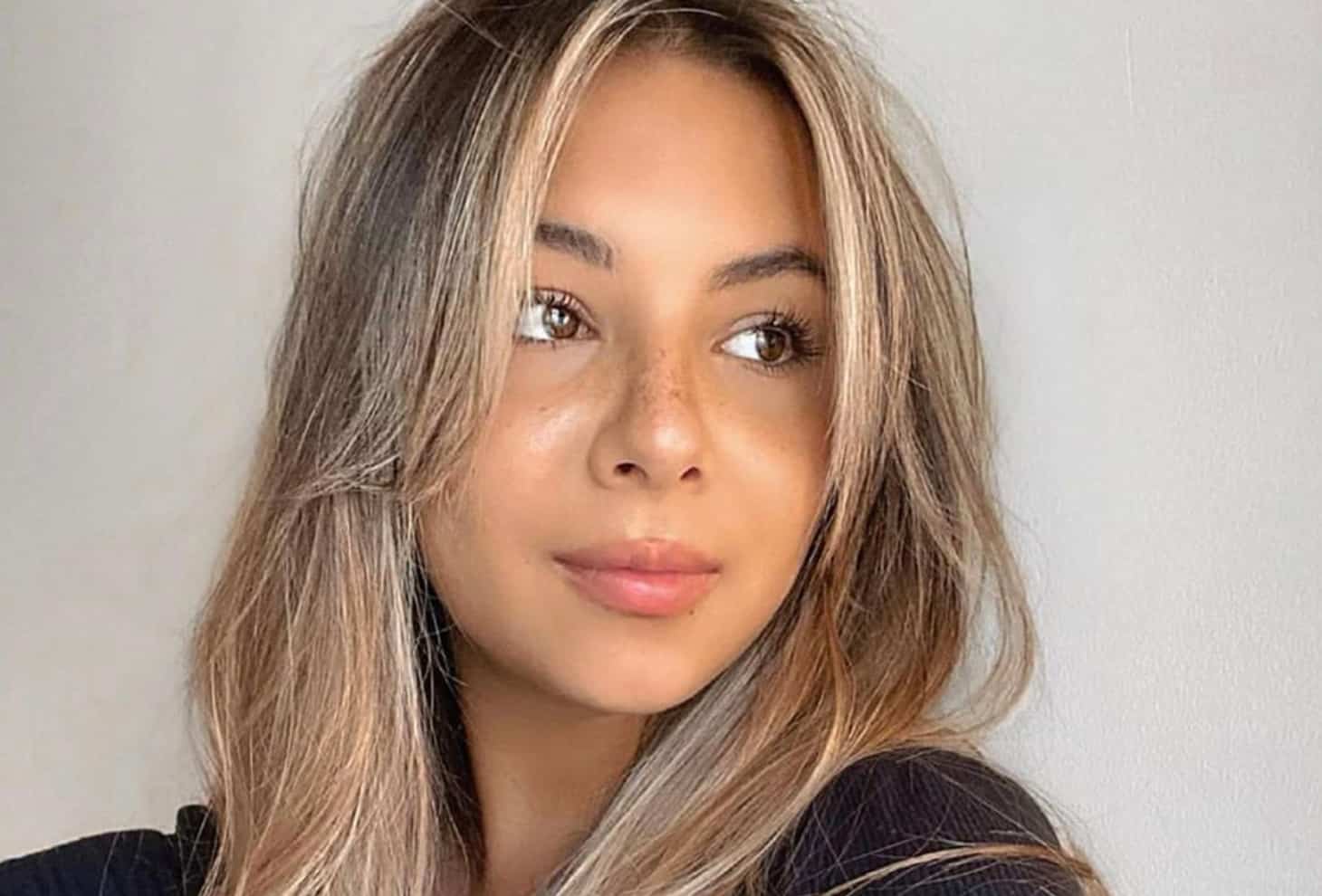 La frange sans entretien que tout le monde porte