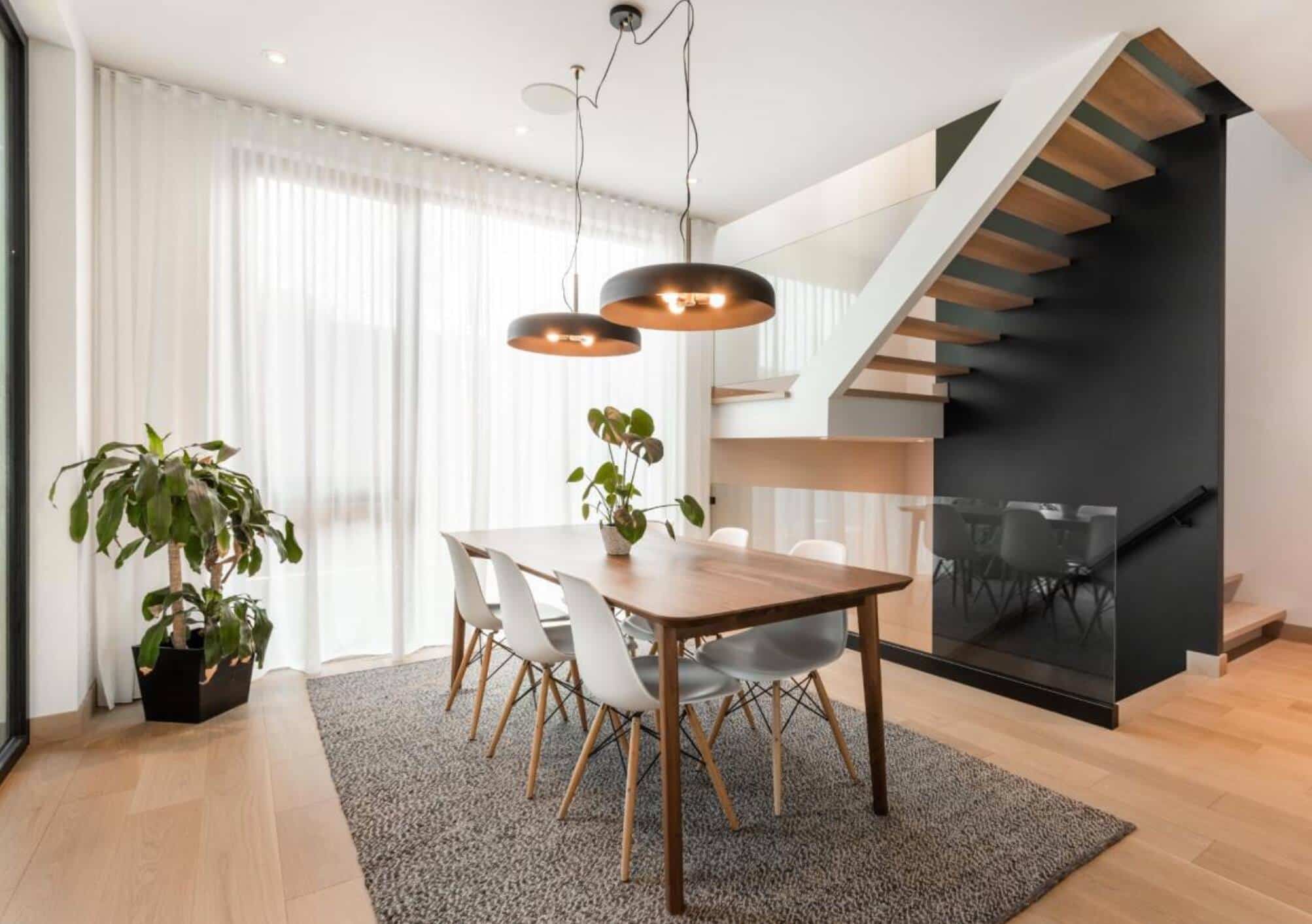 Un triplex rénové à vendre dans Ville-Marie 