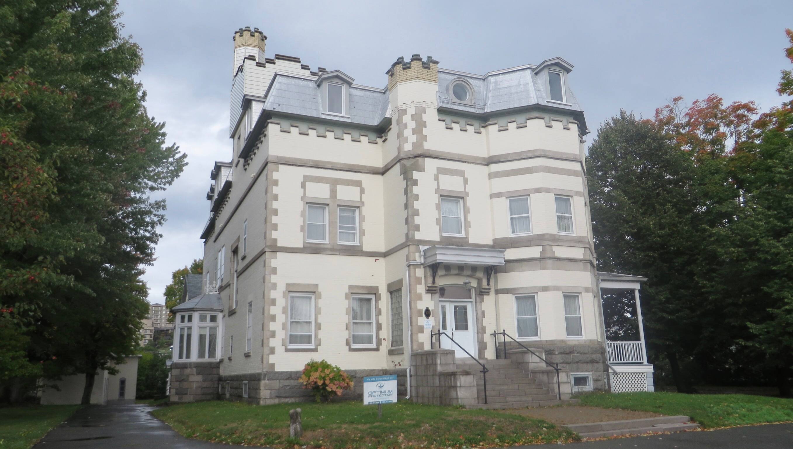 Patrimoine le château Beauce de SainteMarie protégé JDM