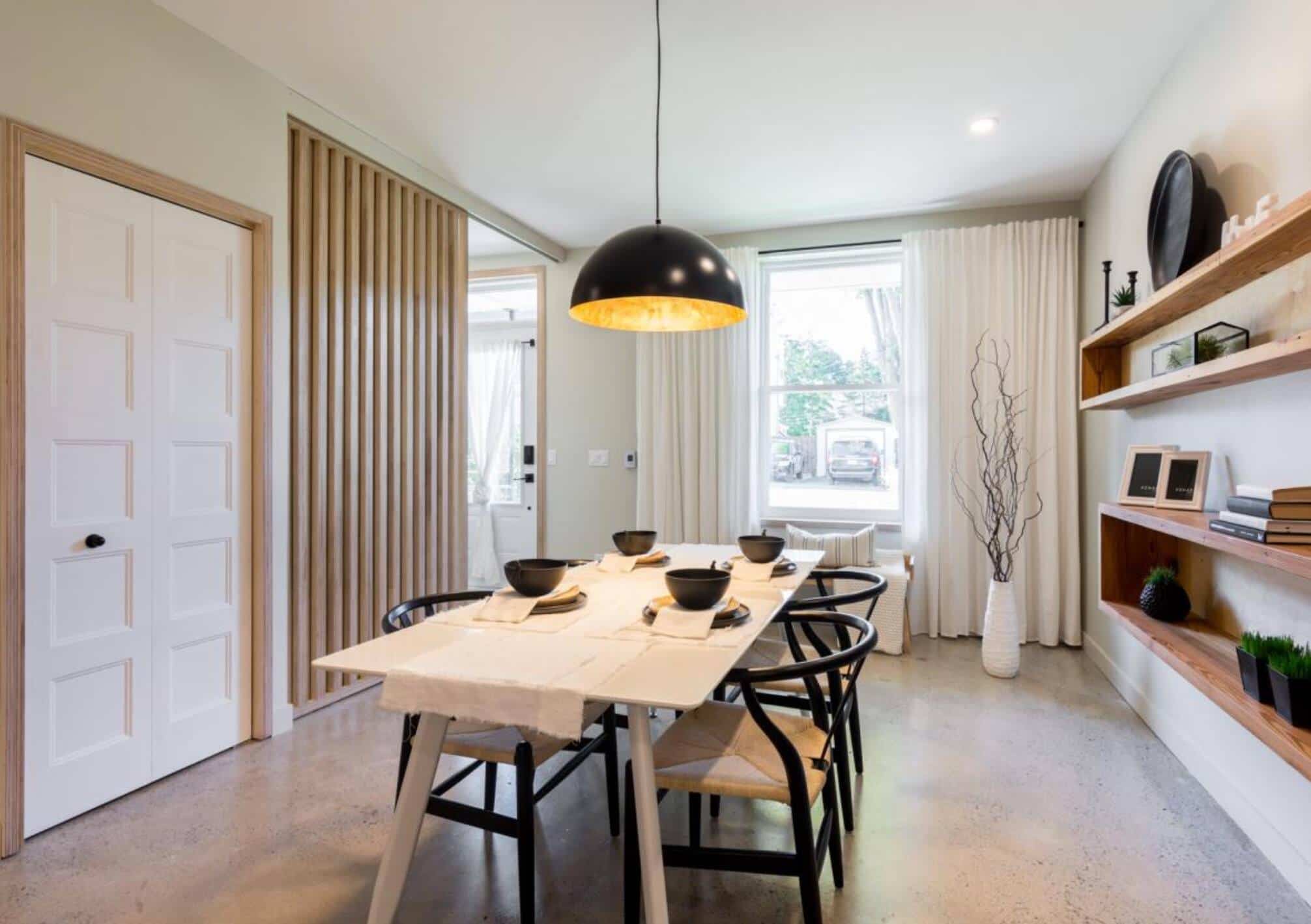 Une maison rénovée à vendre pour 599 000$