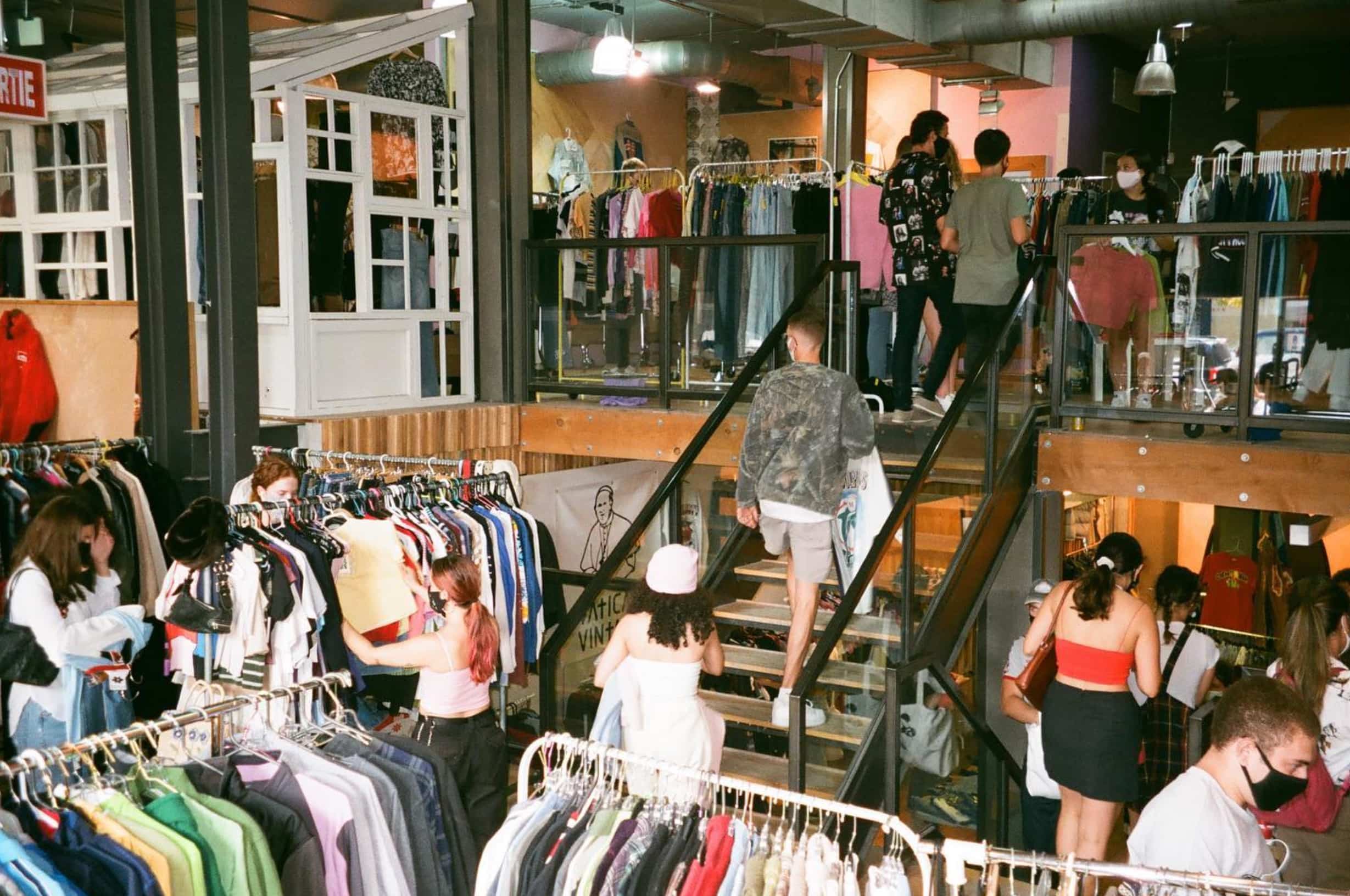 Un nouveau marché vintage s’installe sur St-Denis