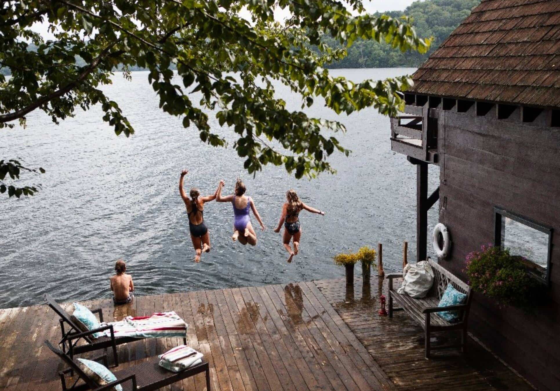 Une remise de bateau restaurée à vendre 