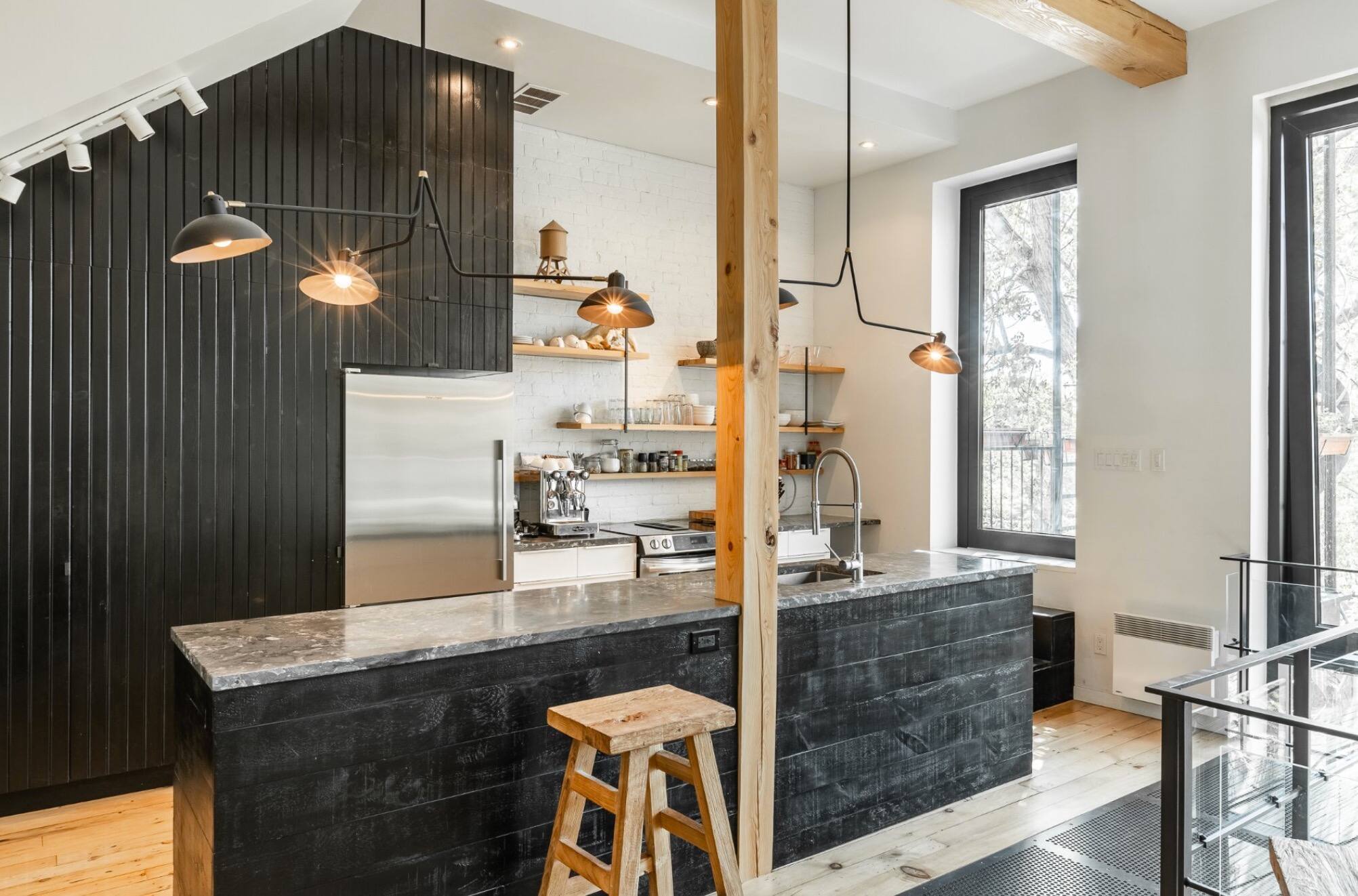 Un condo d’architecte sur deux étages à vendre 