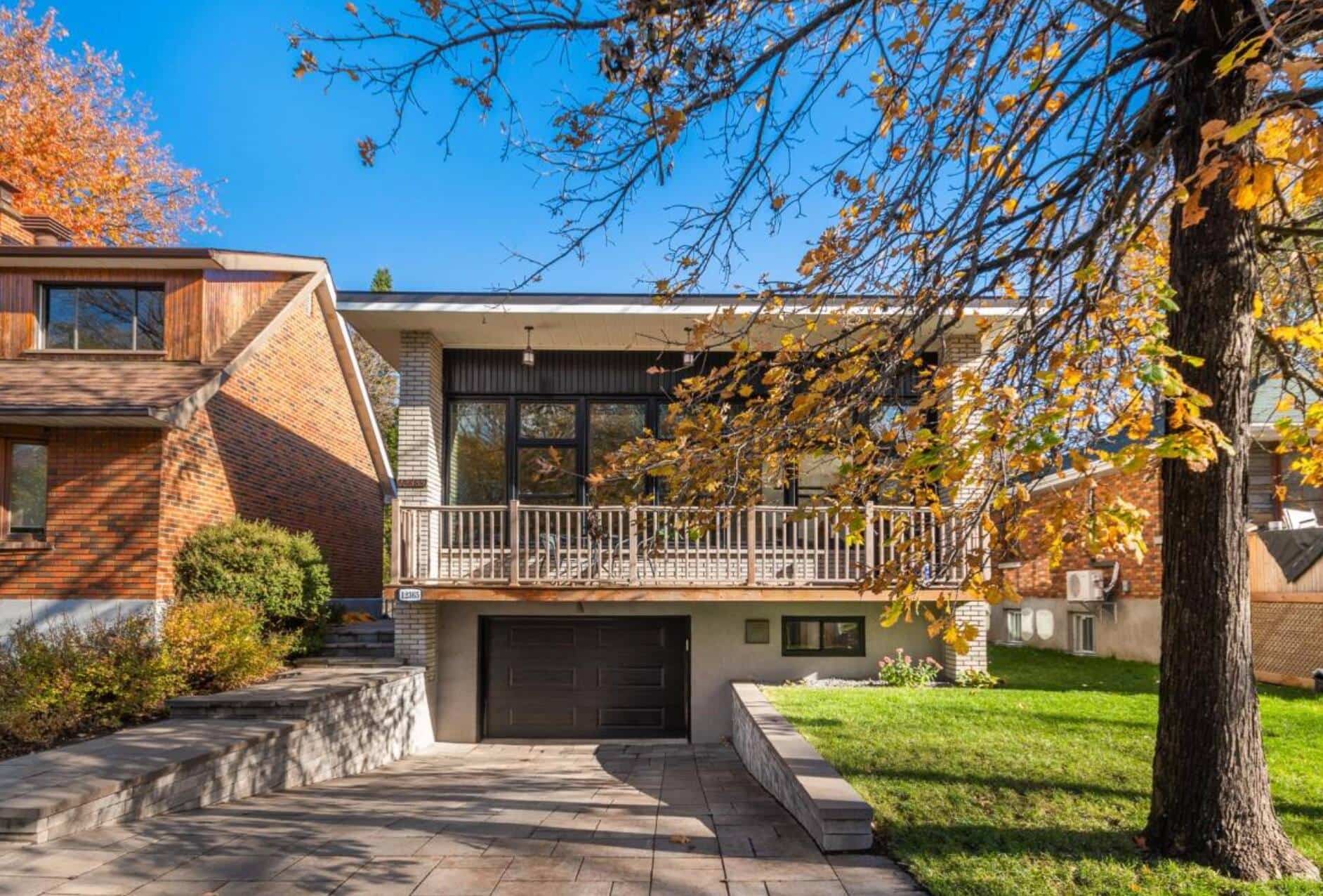 Une maison rénovée à Ahuntsic pour 799 000$  