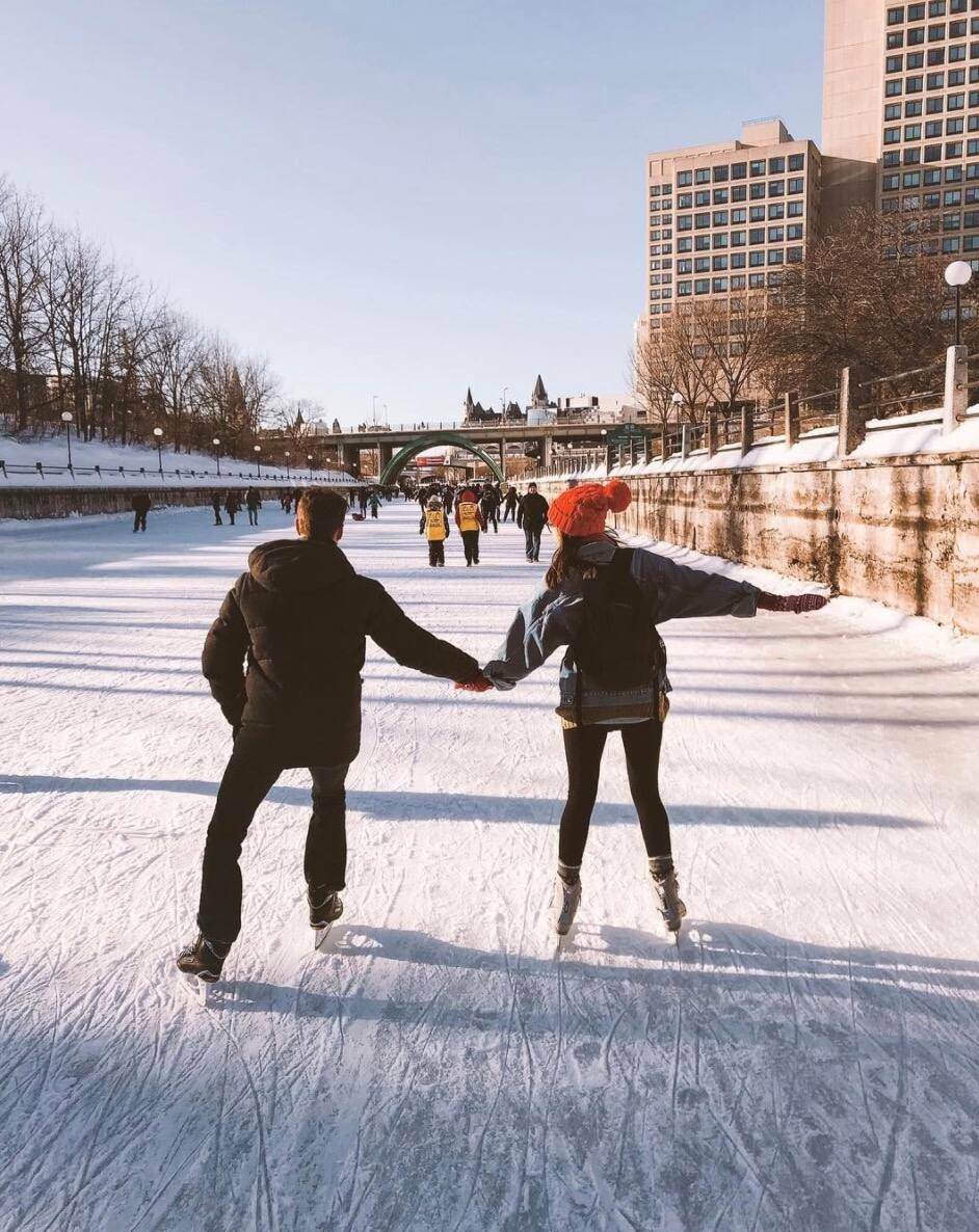 16 patinoires où aller faire des «steppettes»