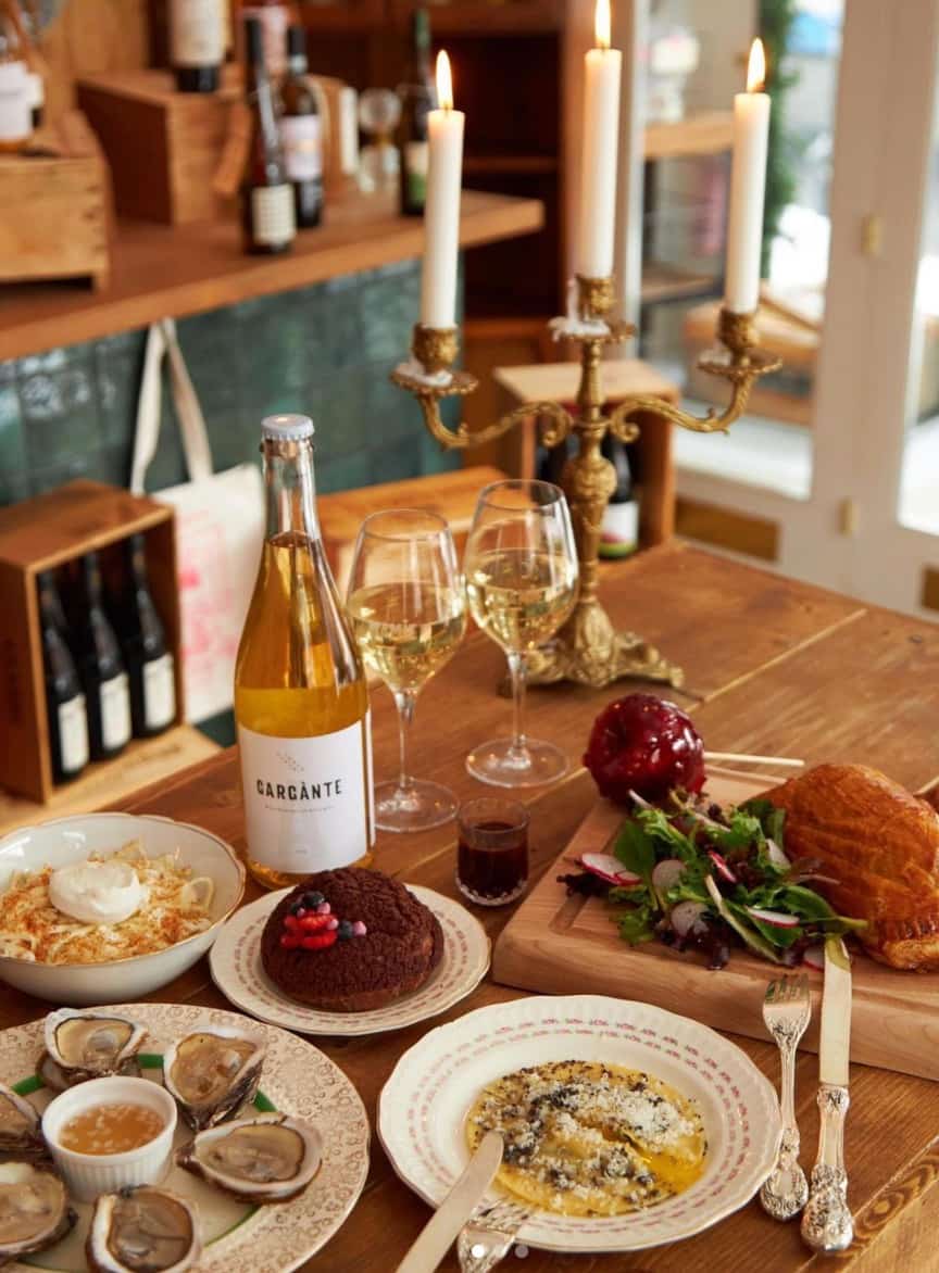 Le Bar Mamie lance son club de vin mensuel 