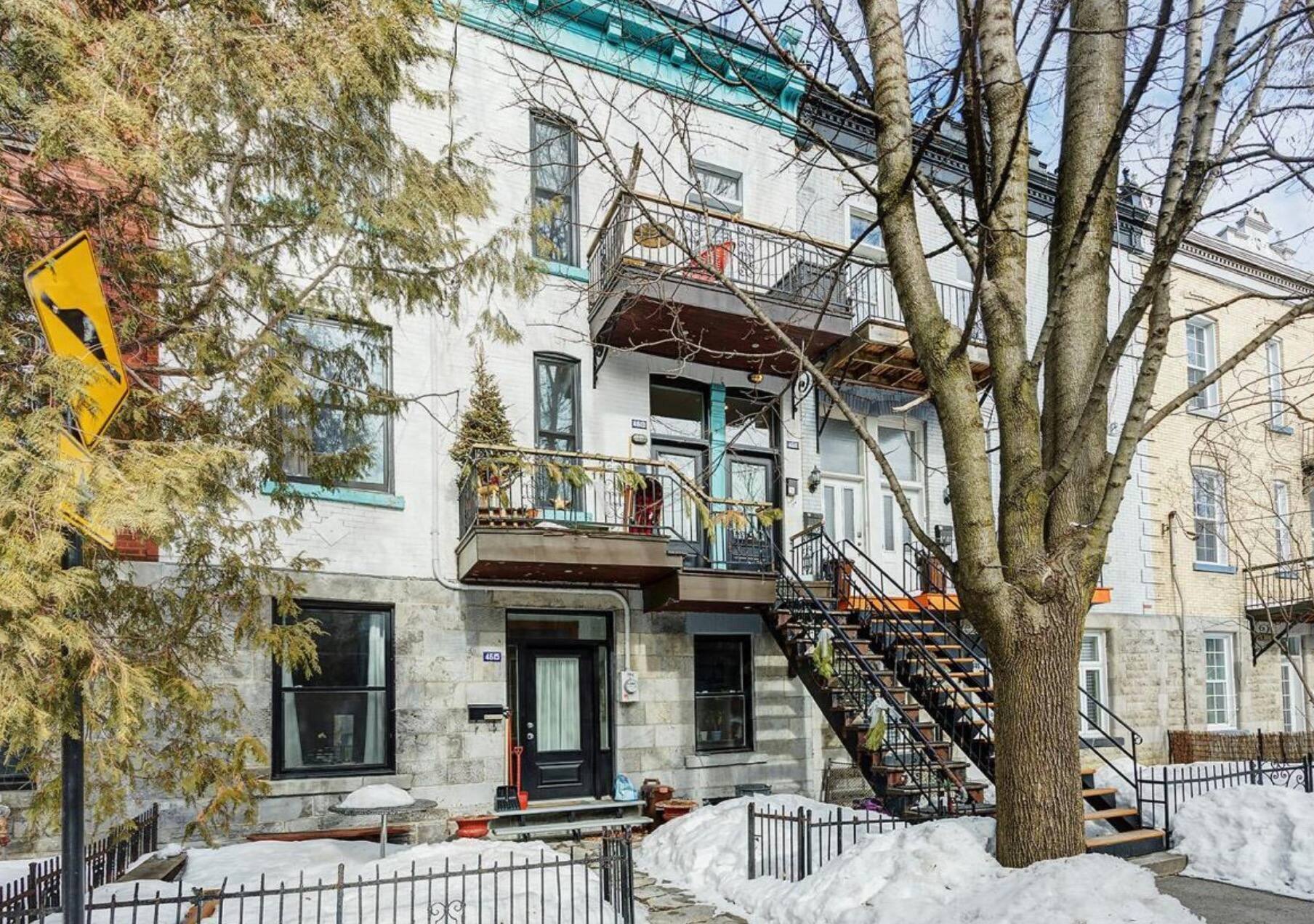 Plateau MontRoyal condo complètement rénové avec goût et minutie JDM