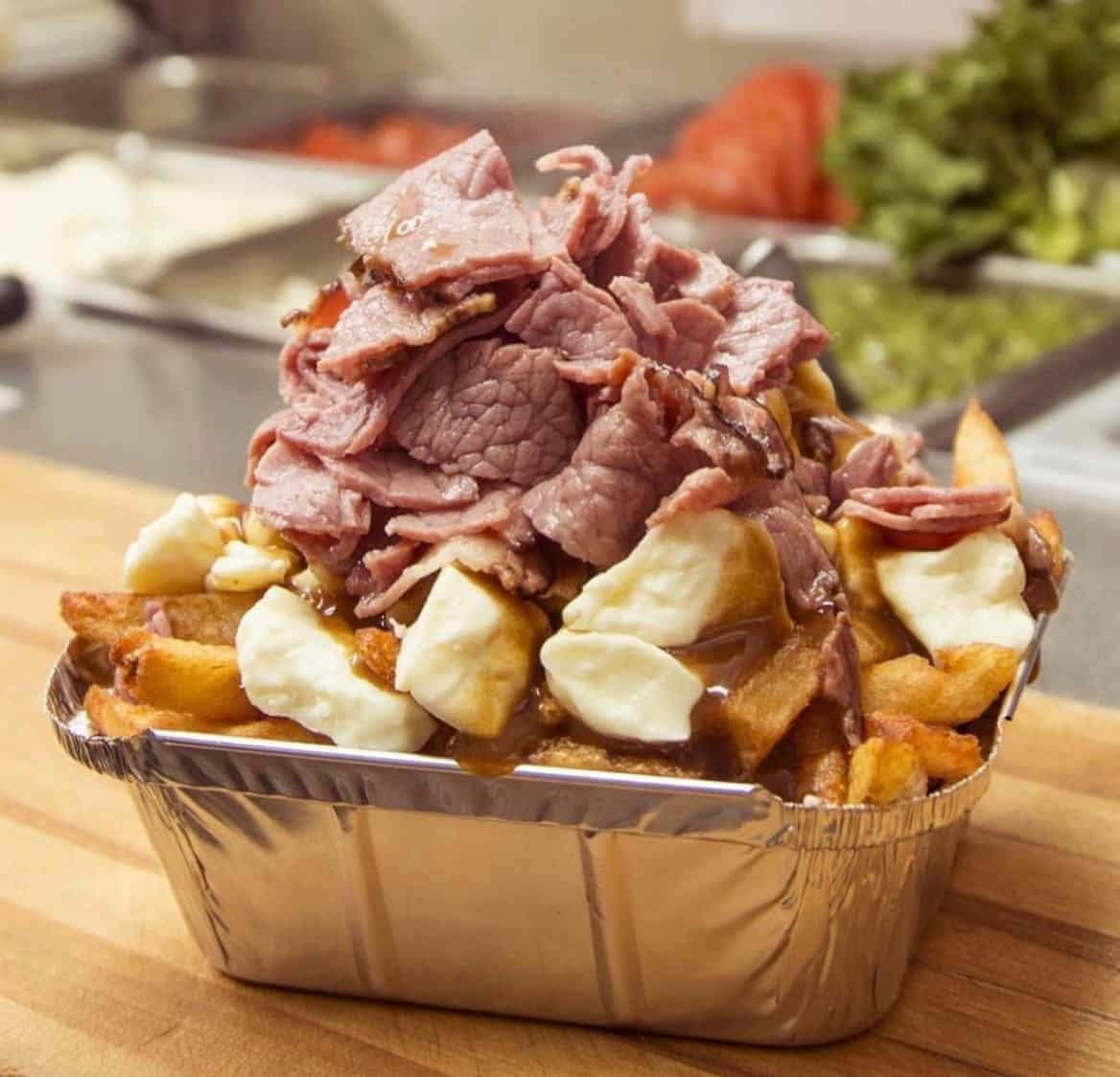12 cantines pour une bonne poutine 