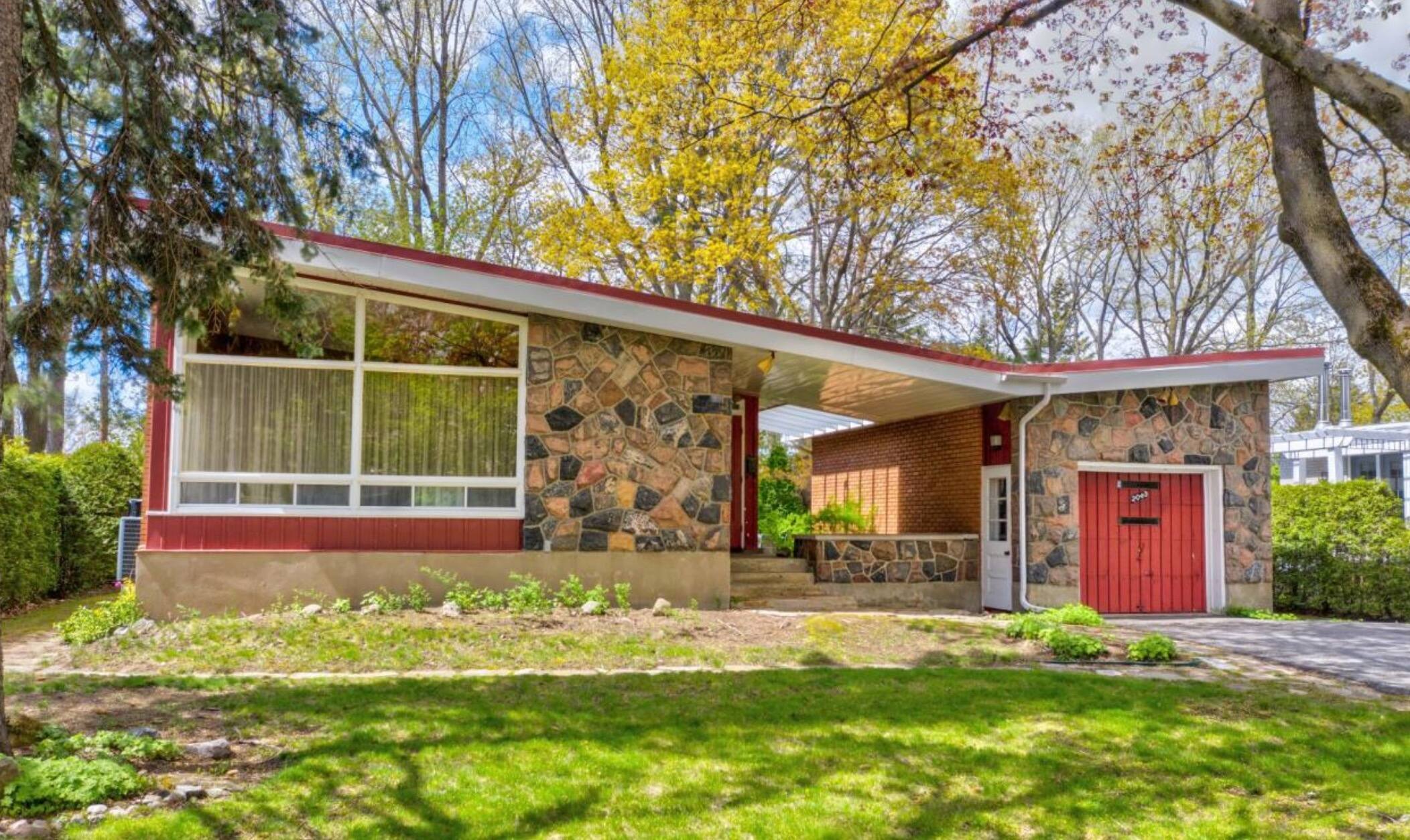 Une maison mid-century à vendre pour 729 000$ 