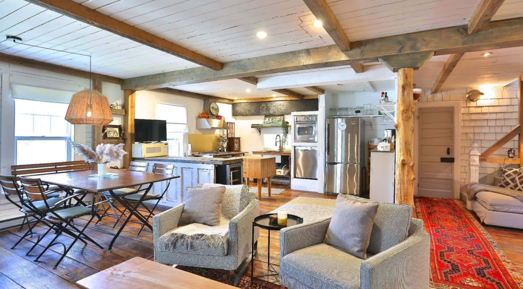 Une maison de rêve décorée par Camille Charland Perez à vendre pour 597