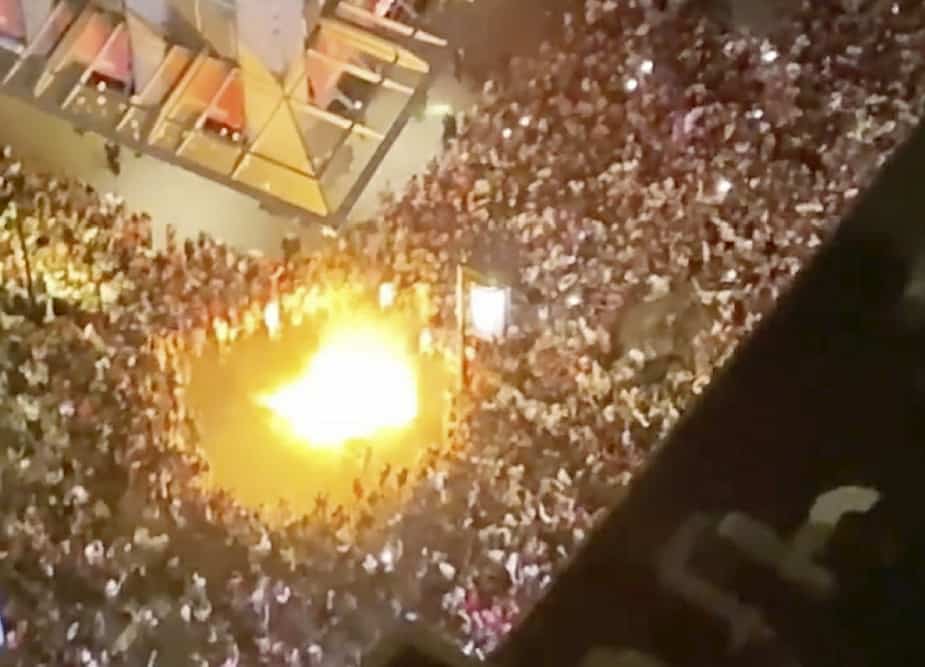 Image principale de l'article Explosion au milieu des partisans du CH