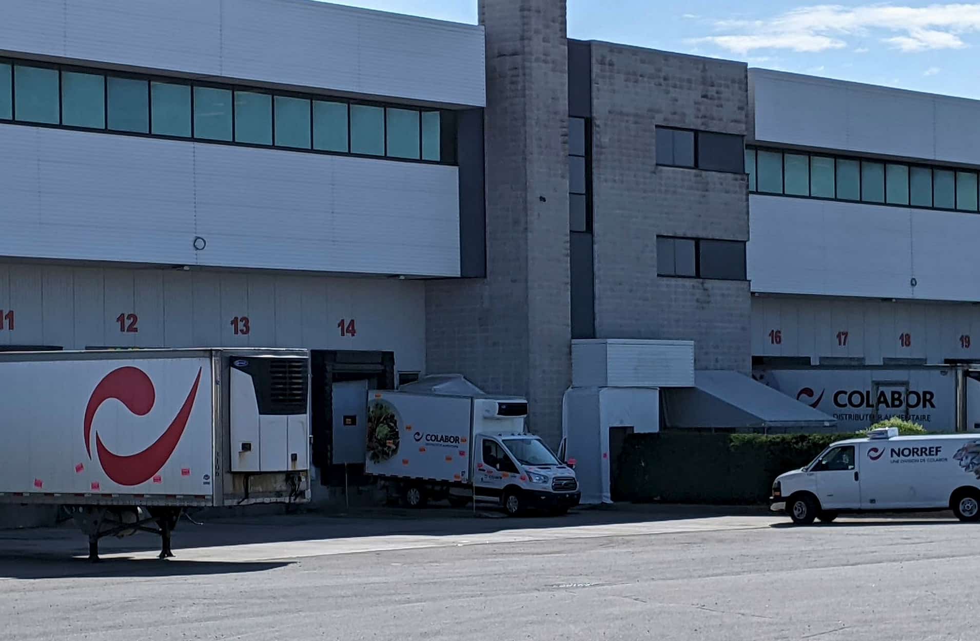 Gr&egrave;ve chez le distributeur alimentaire Colabor