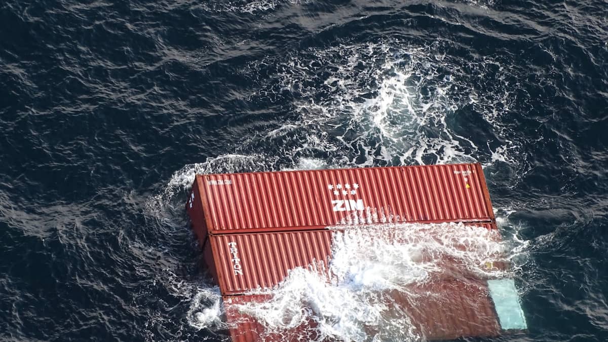 Des conteneurs de matières dangereuses passés par-dessus bord vers Vancouver