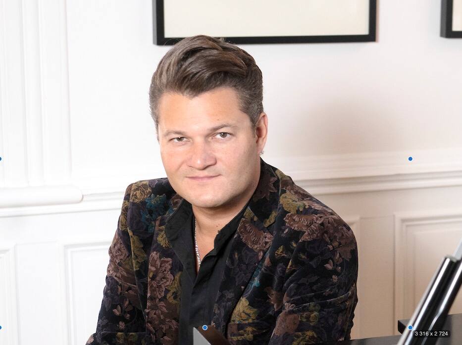 Les divertissants artistes essentiels