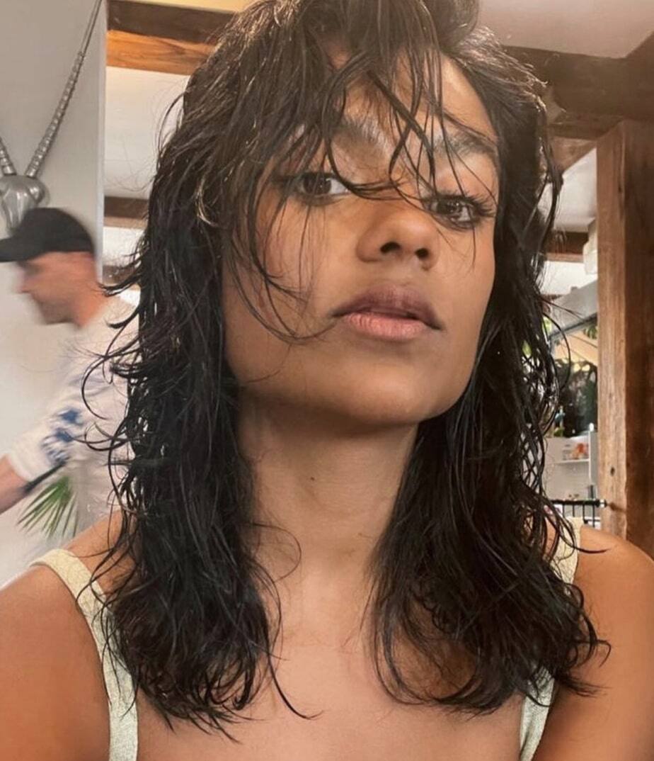 Découvrez la tendance du «hair oiling» sur TikTok