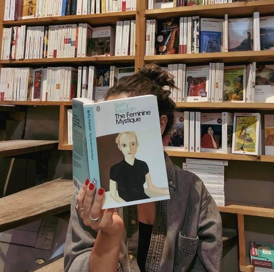 Une immense vente de livres aura lieu ce mois-ci
