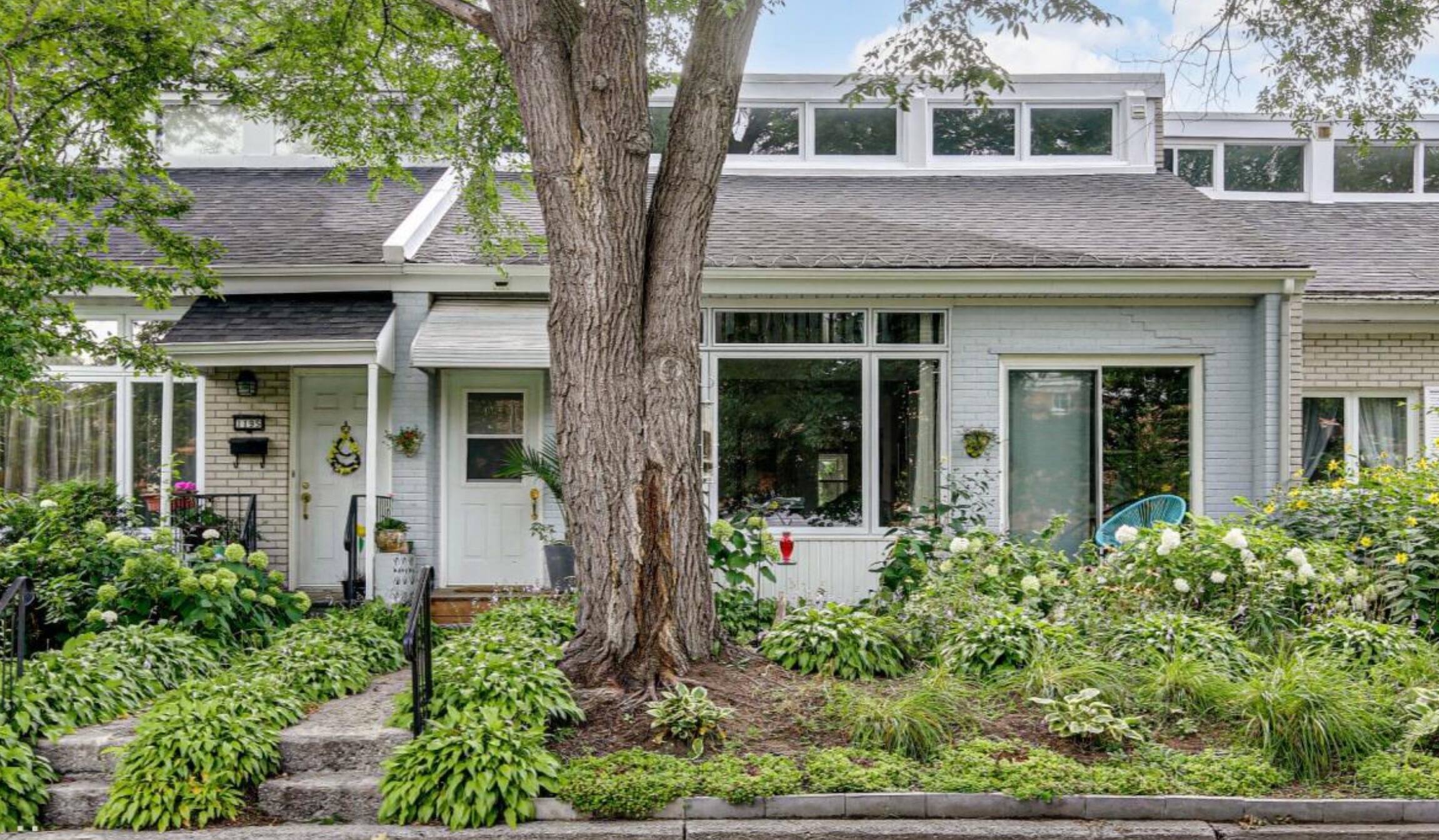 Une maison boho à vendre pour 199 900$ 