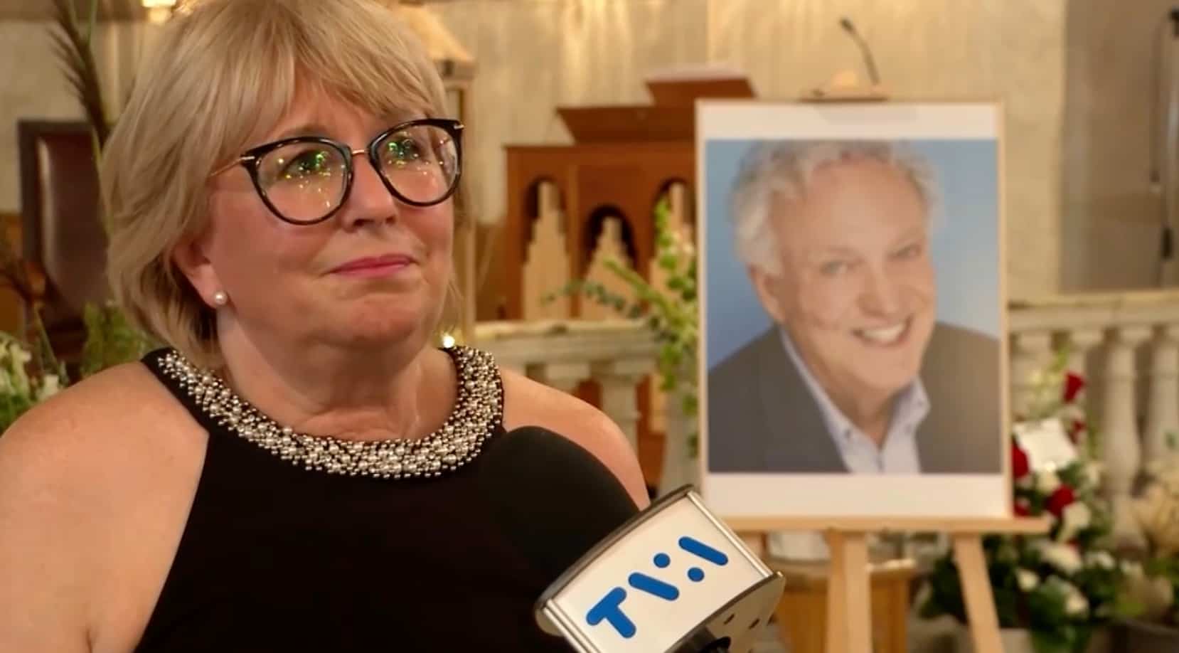 Derniers au revoir à l'ancien animateur