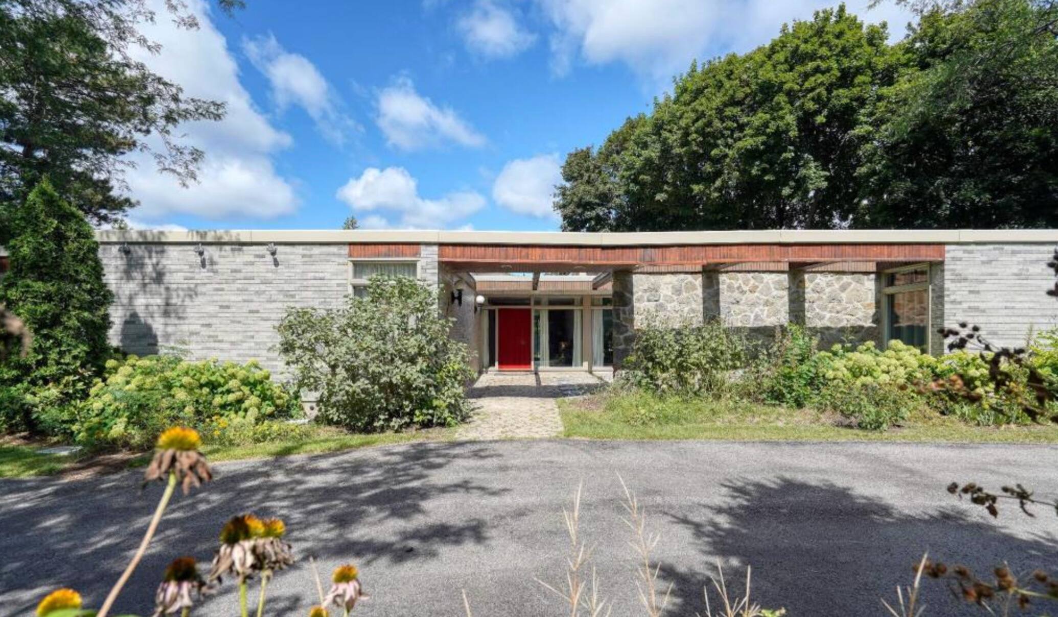 Une maison d'architecte à vendre pour 1 489 000$ 