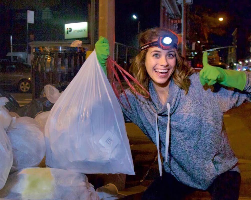 Faire son épicerie dans les poubelles