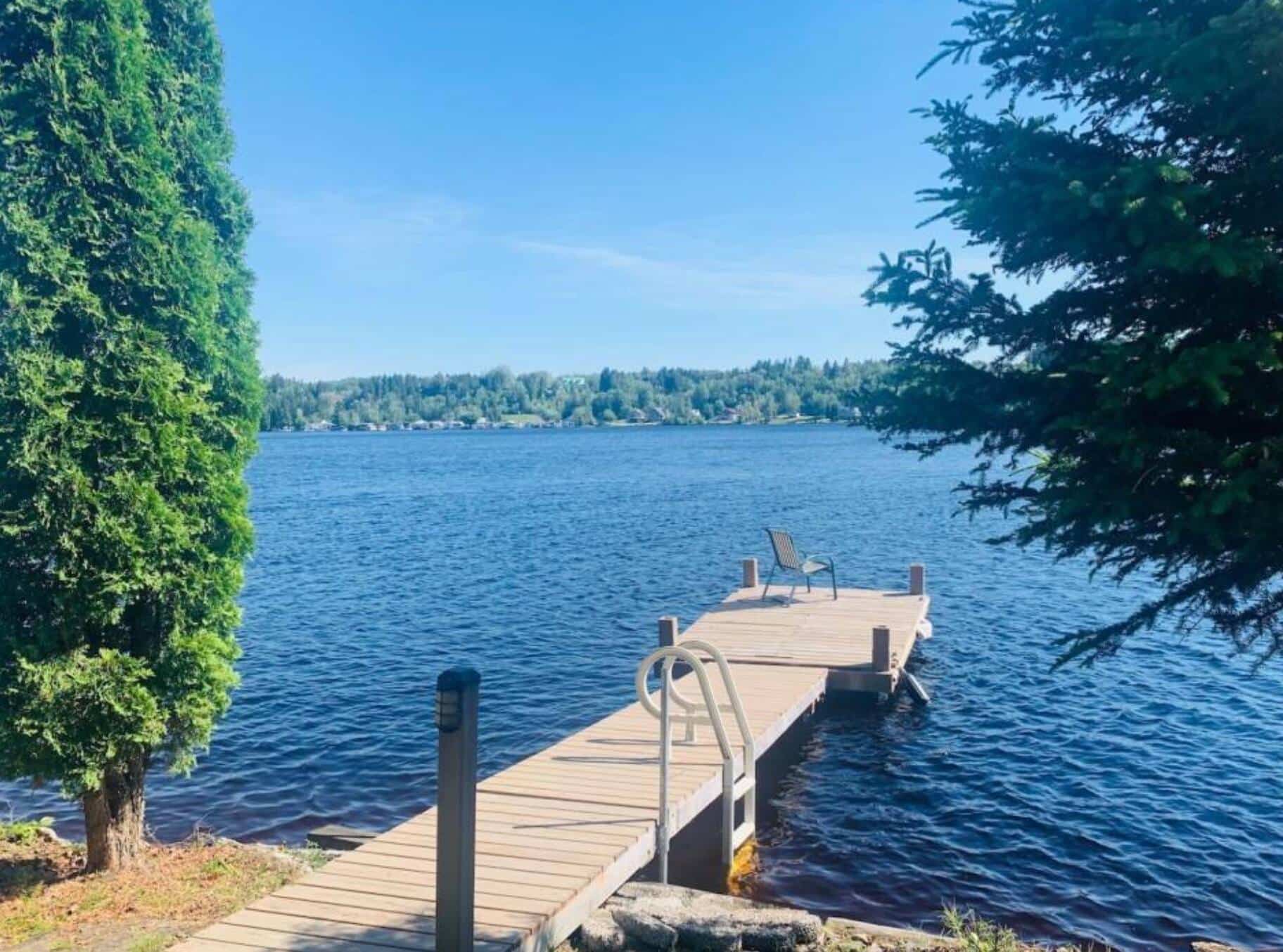 Une minimaison sur le bord de l’eau à 125 000$ 
