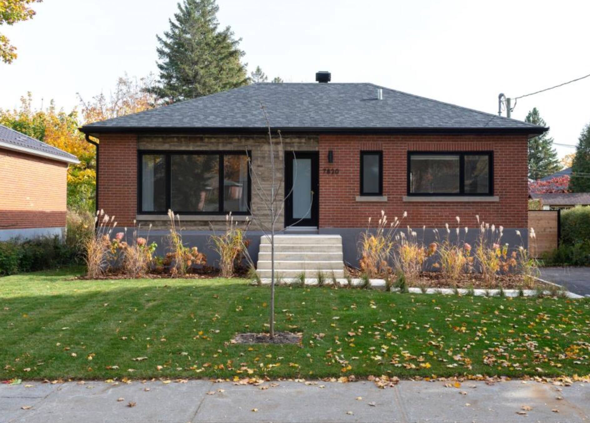 Une maison clé en main pour 899 500$