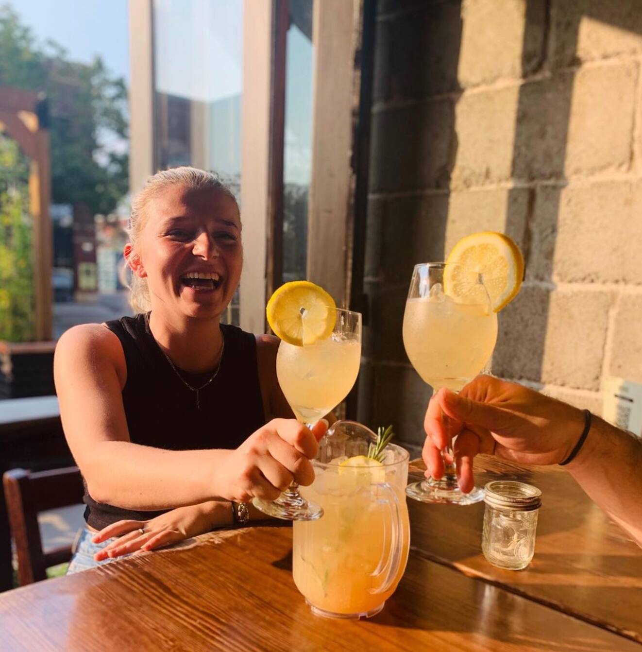 17 établissements gérés par des vedettes