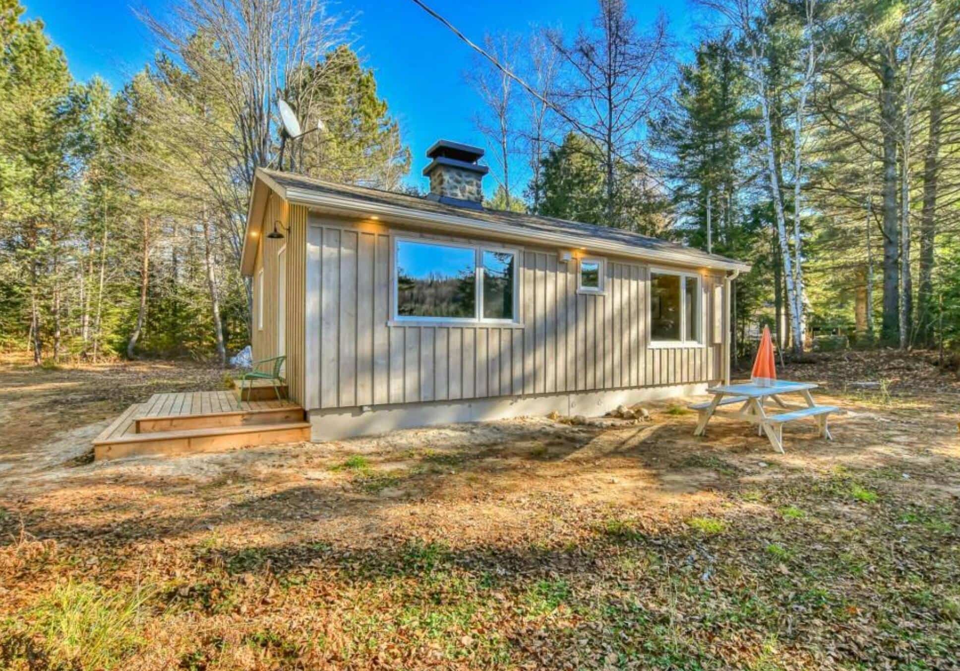 Un joli chalet sur le bord de l’eau à vendre pour 350 000 à NotreDame