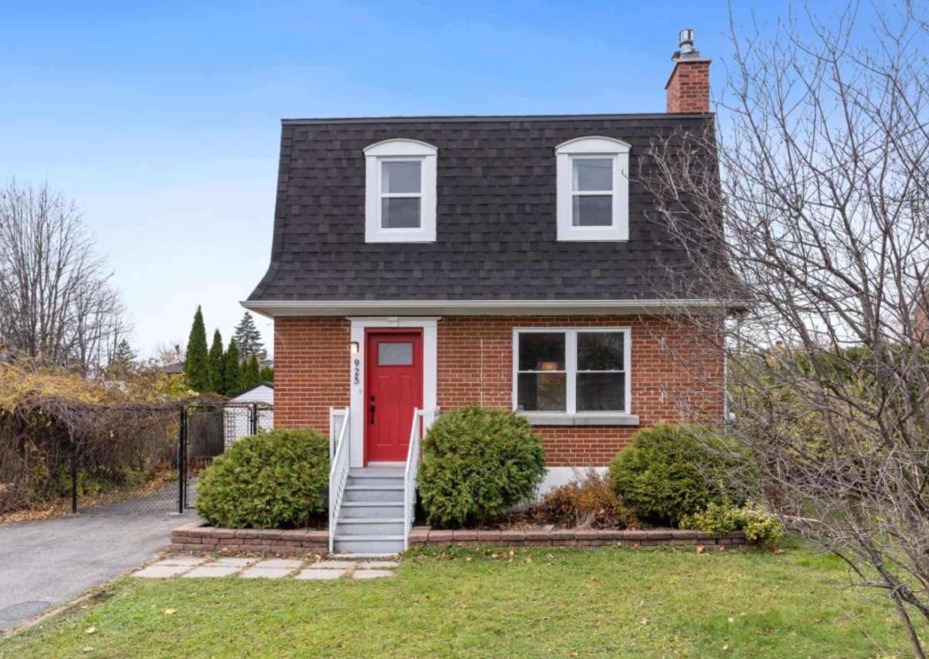 Une maison pleine de charme pour 749K$ à Lachine 