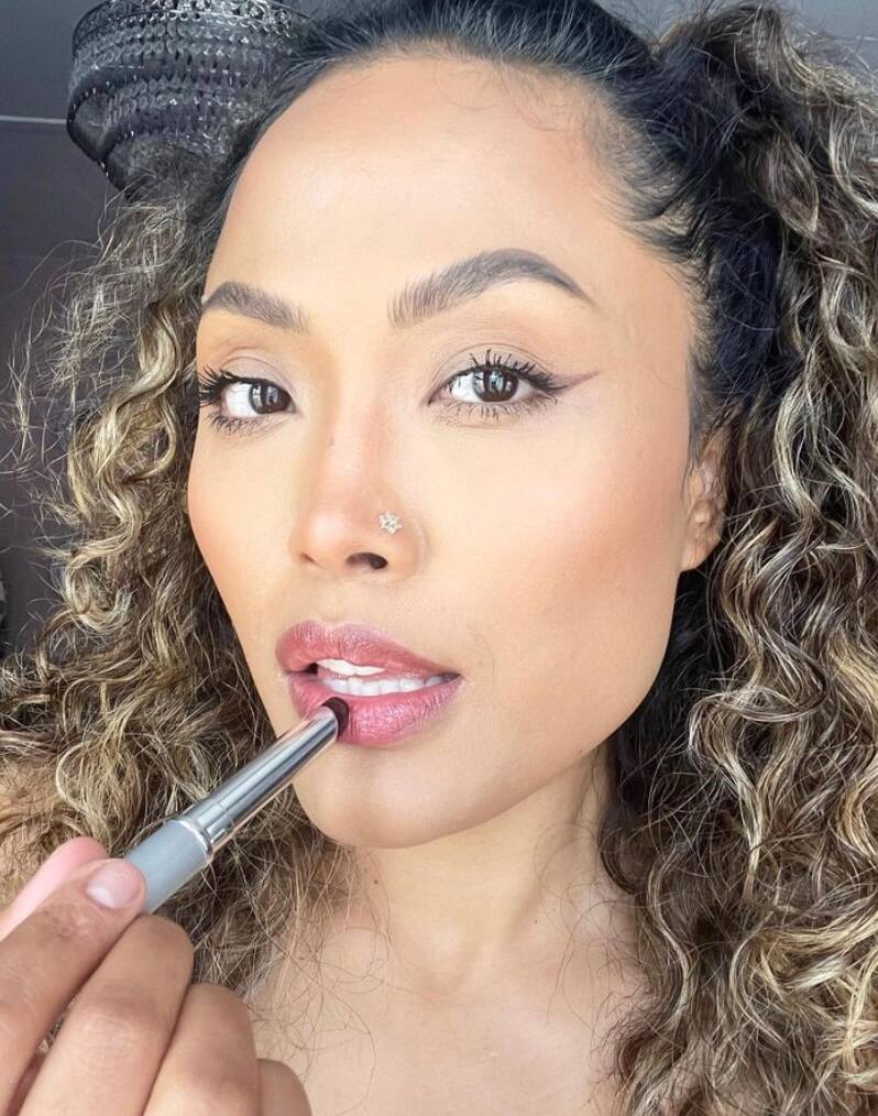 Voici LE rouge à lèvres qui sera partout à Noël