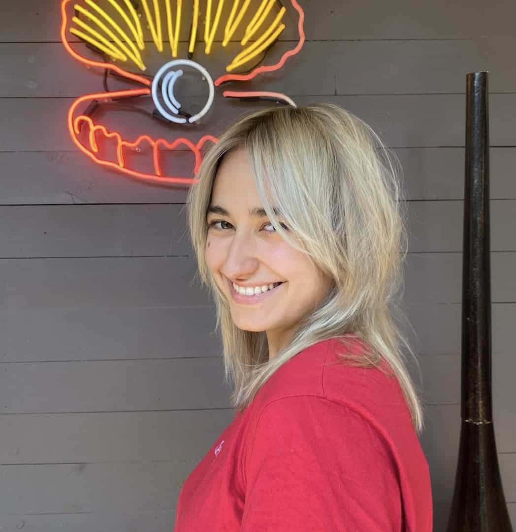 Éléonore Lagacé épatante dans un léotard 