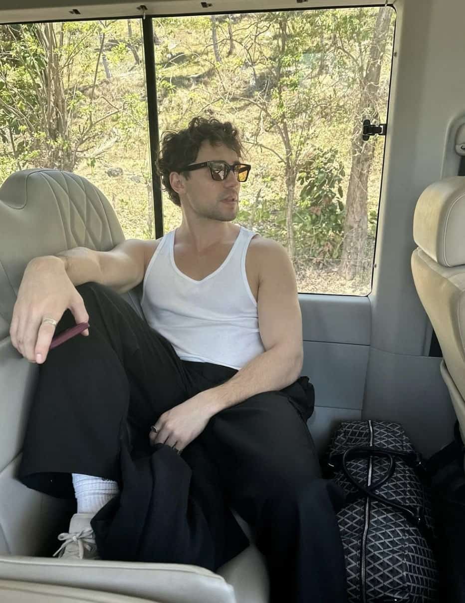 Le premier look d’Olivier Dion pour L’IDA est WOW