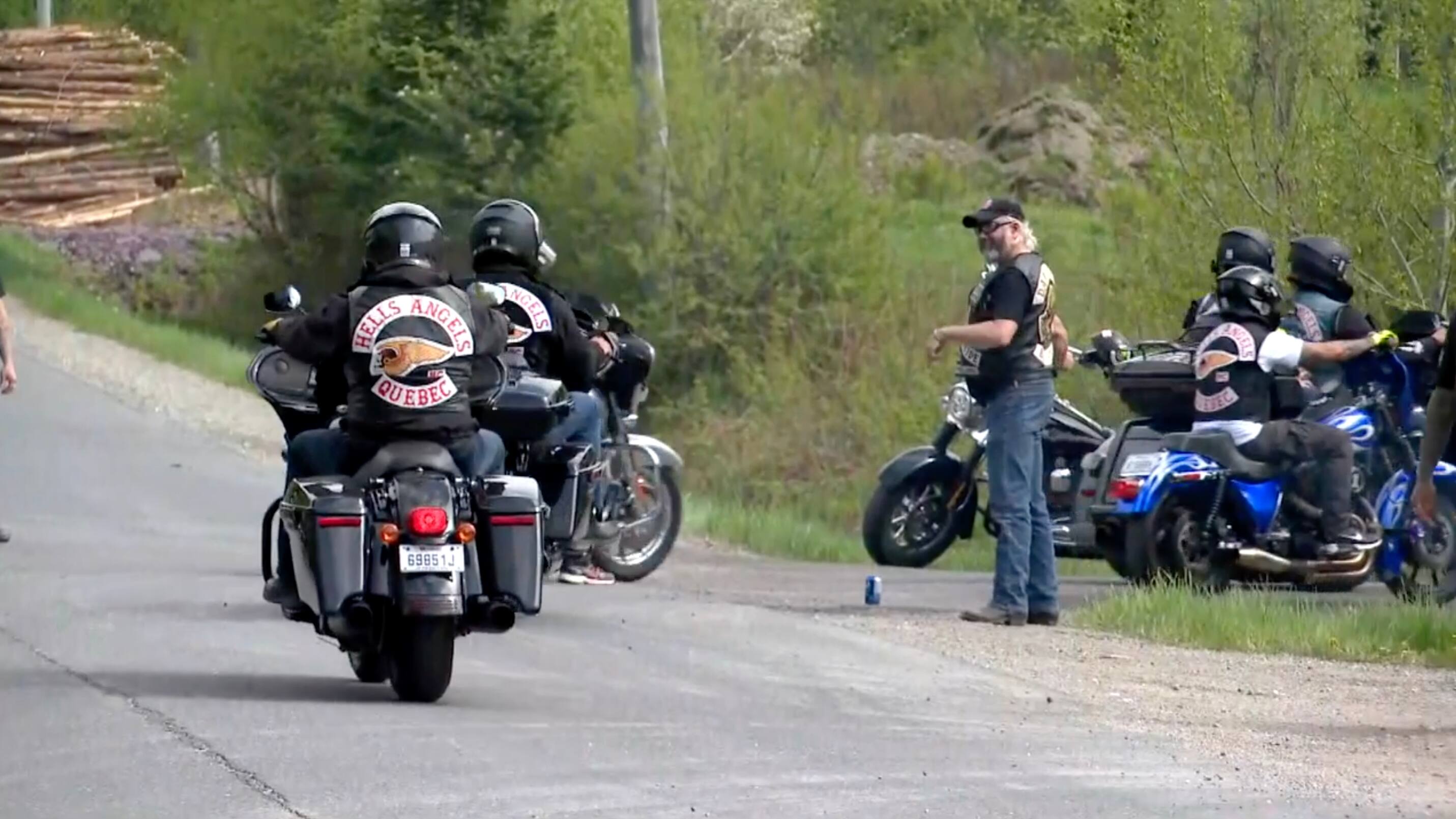 [EN IMAGES] 35e anniversaire des Hells de Québec: une centaine de ...