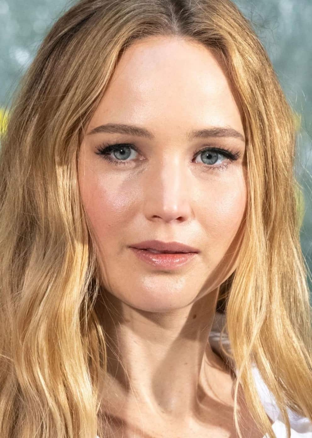 Jennifer Lawrence dans une robe transparente