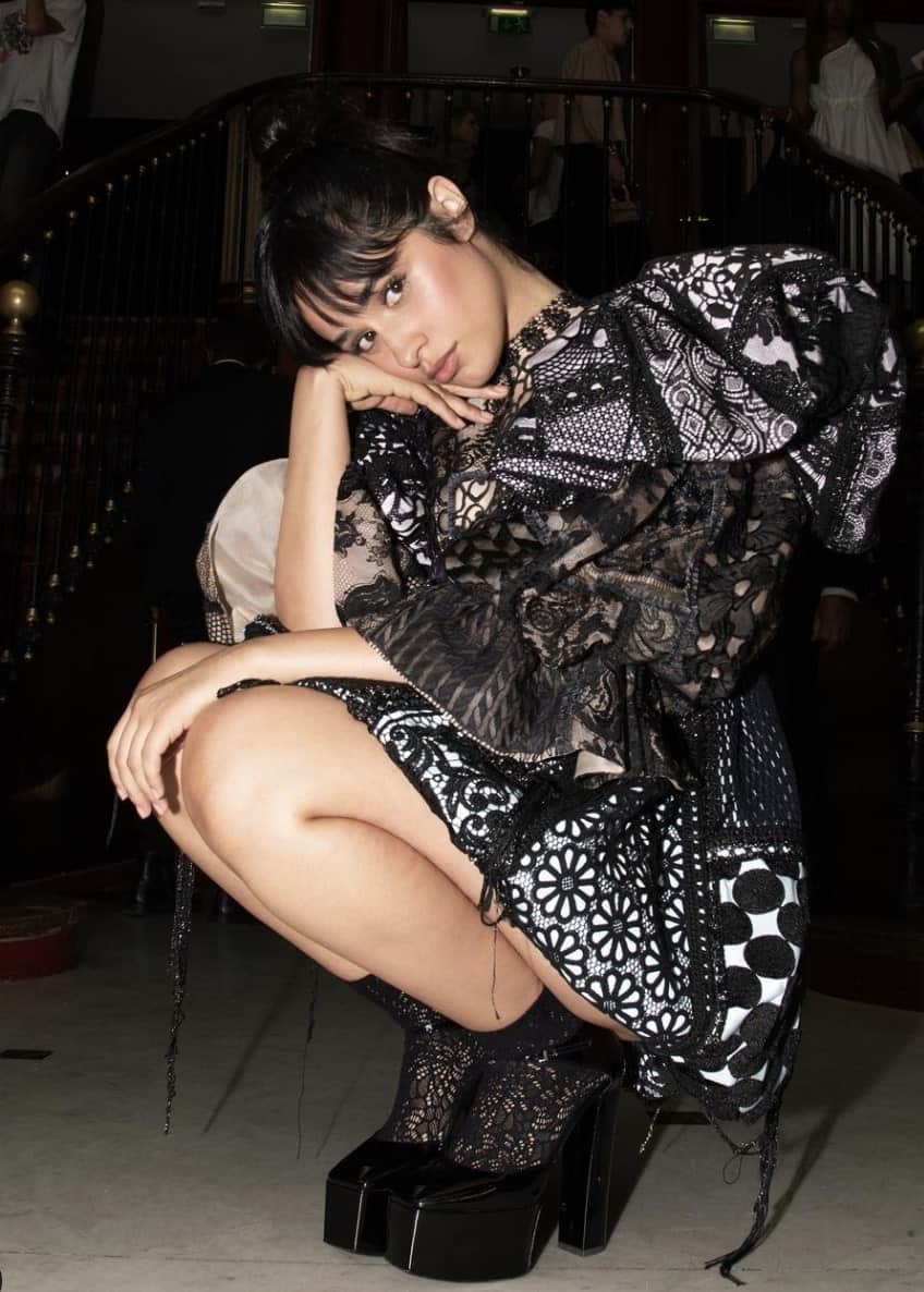 Camila Cabello nue dans l'eau à Porto Rico