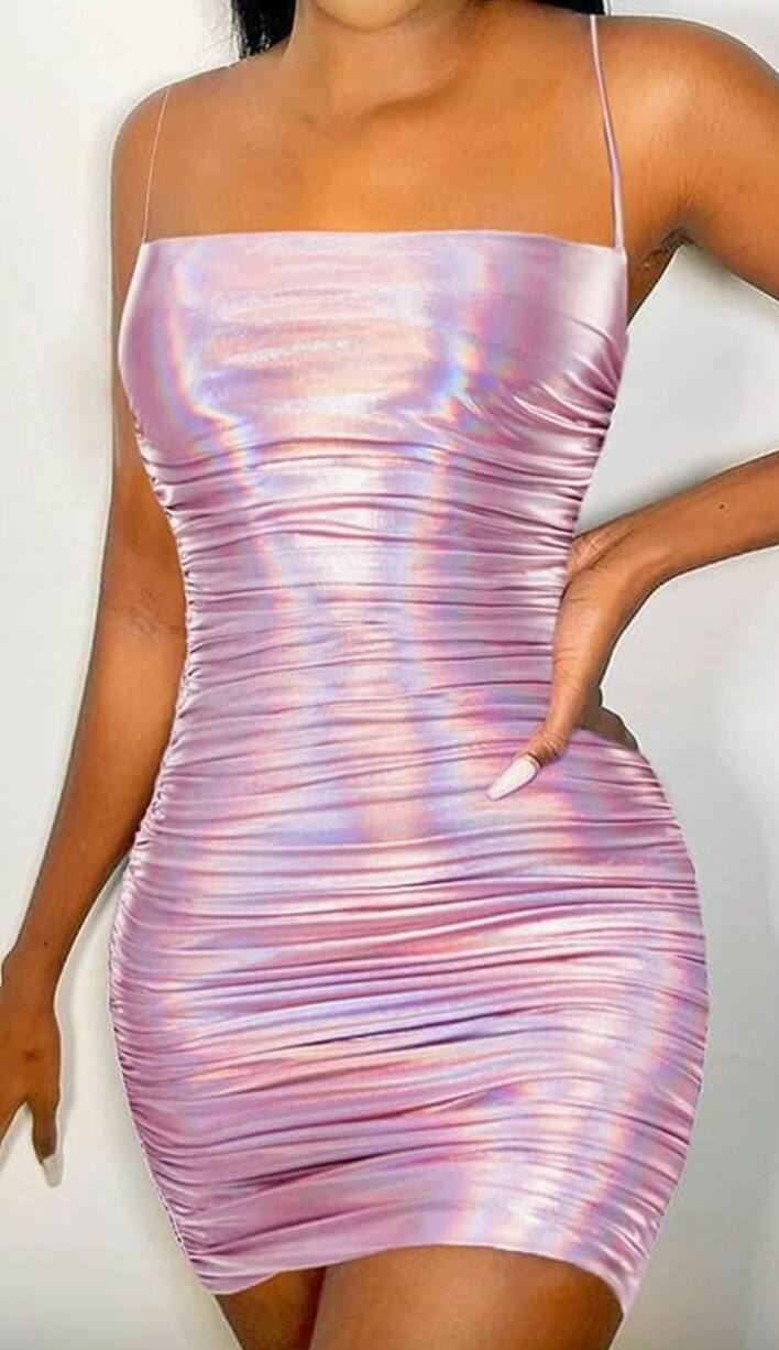 Après Jennifer Lopez, Dua Lipa craque pour cette robe sexy ultra ...