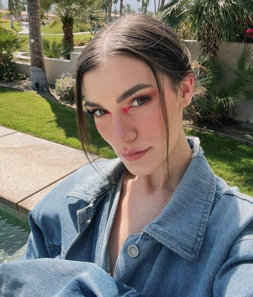 Livia Martin ose une couleur de cheveux inattendue