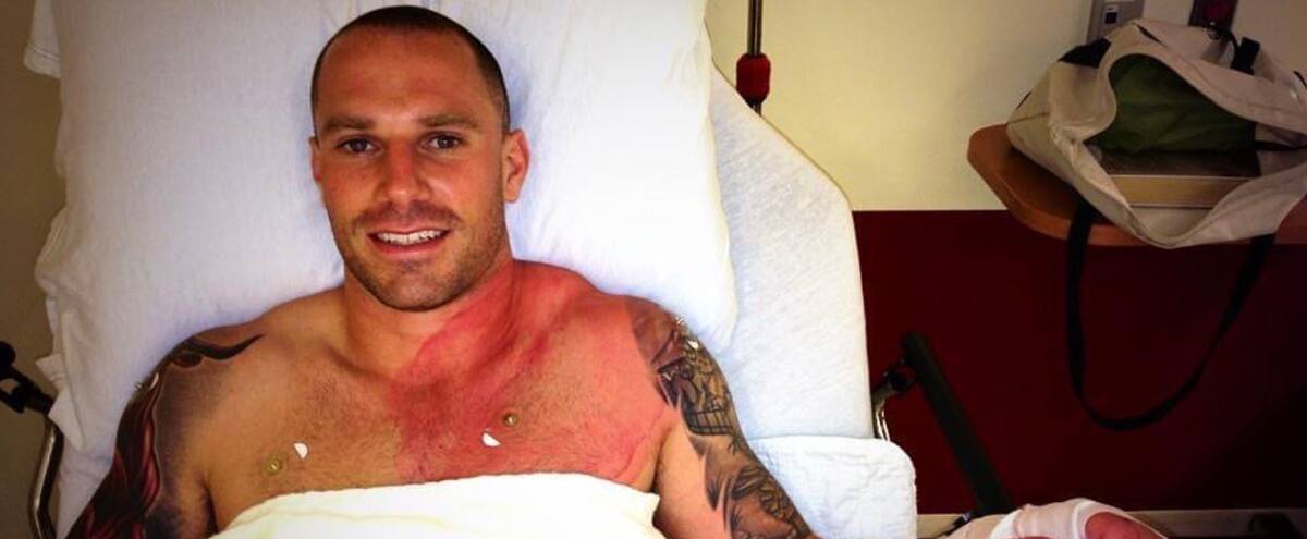 Étienne Boulay raconte un épisode sombre: une ligne de coke tout juste avant de se faire opérer