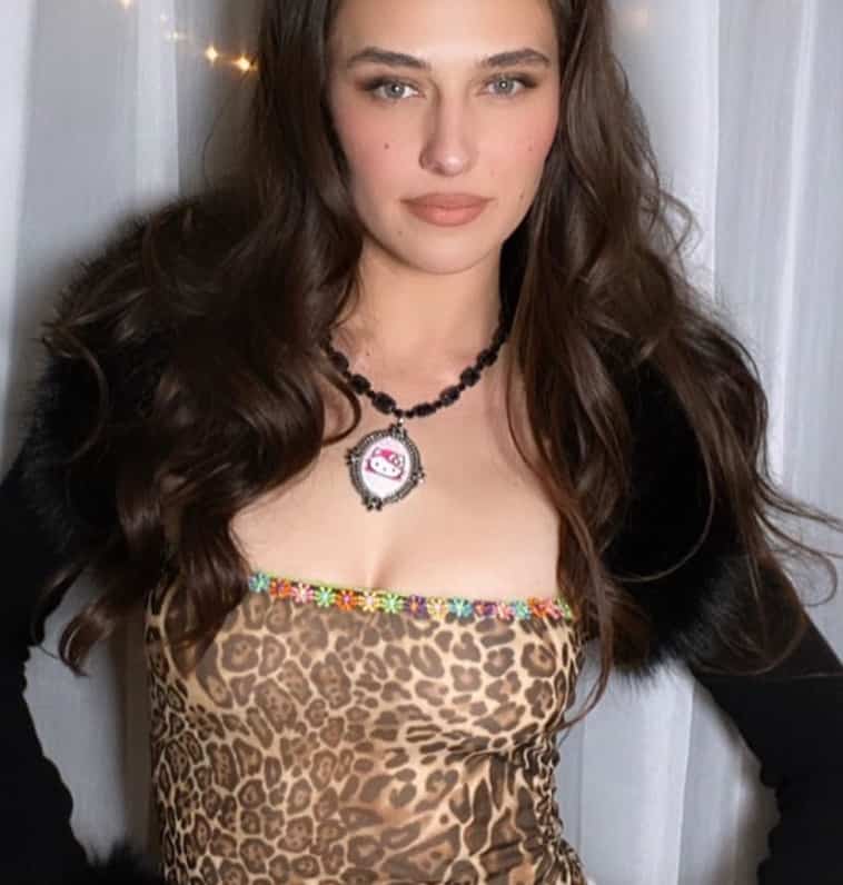 Cette coiffure phare des années 2000 s’impose 