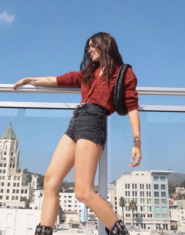 Ces bottes western Crocs font énormément jaser