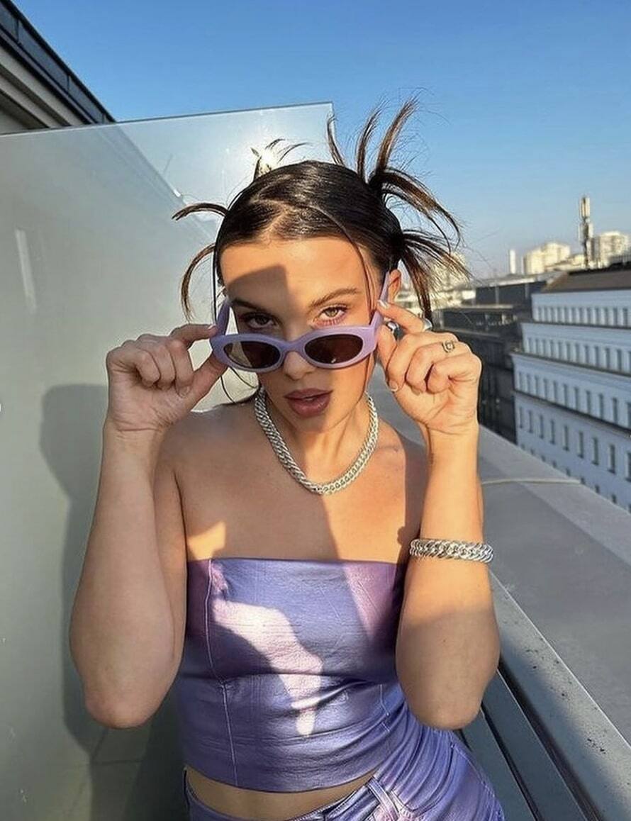 Millie Bobby Brown encensée pour afficher son acné