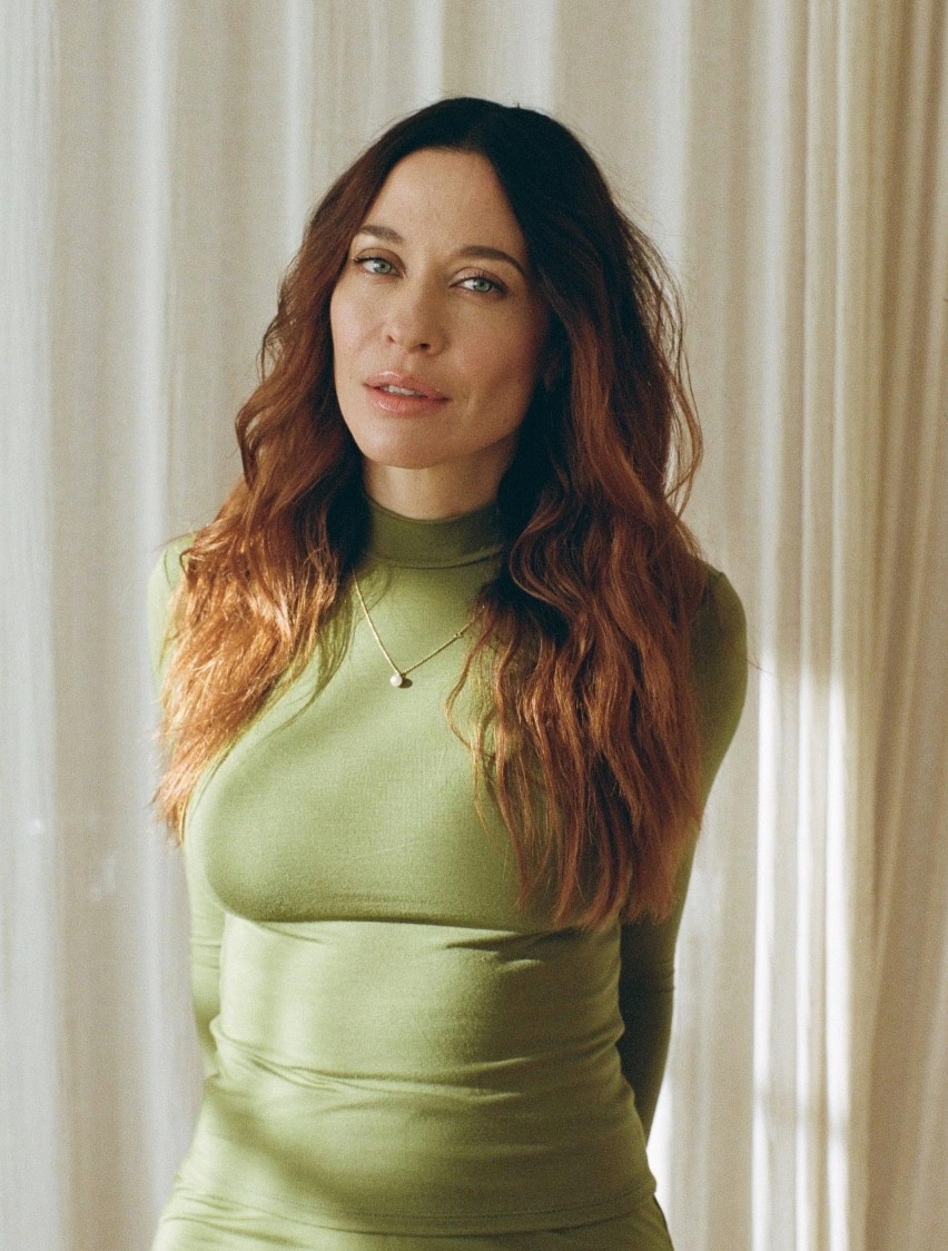 Abeille Gélinas plus belle que jamais à 44 ans 