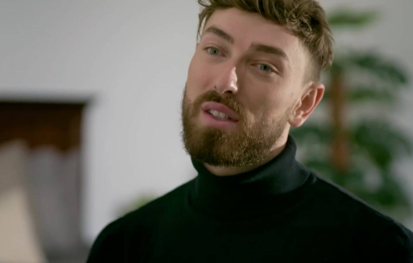 Un premier épisode gai qui va faire jaser