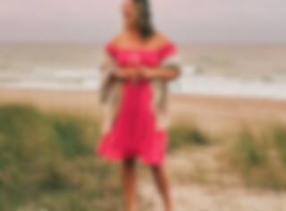 À 50 ans, elle passe un message en bikini